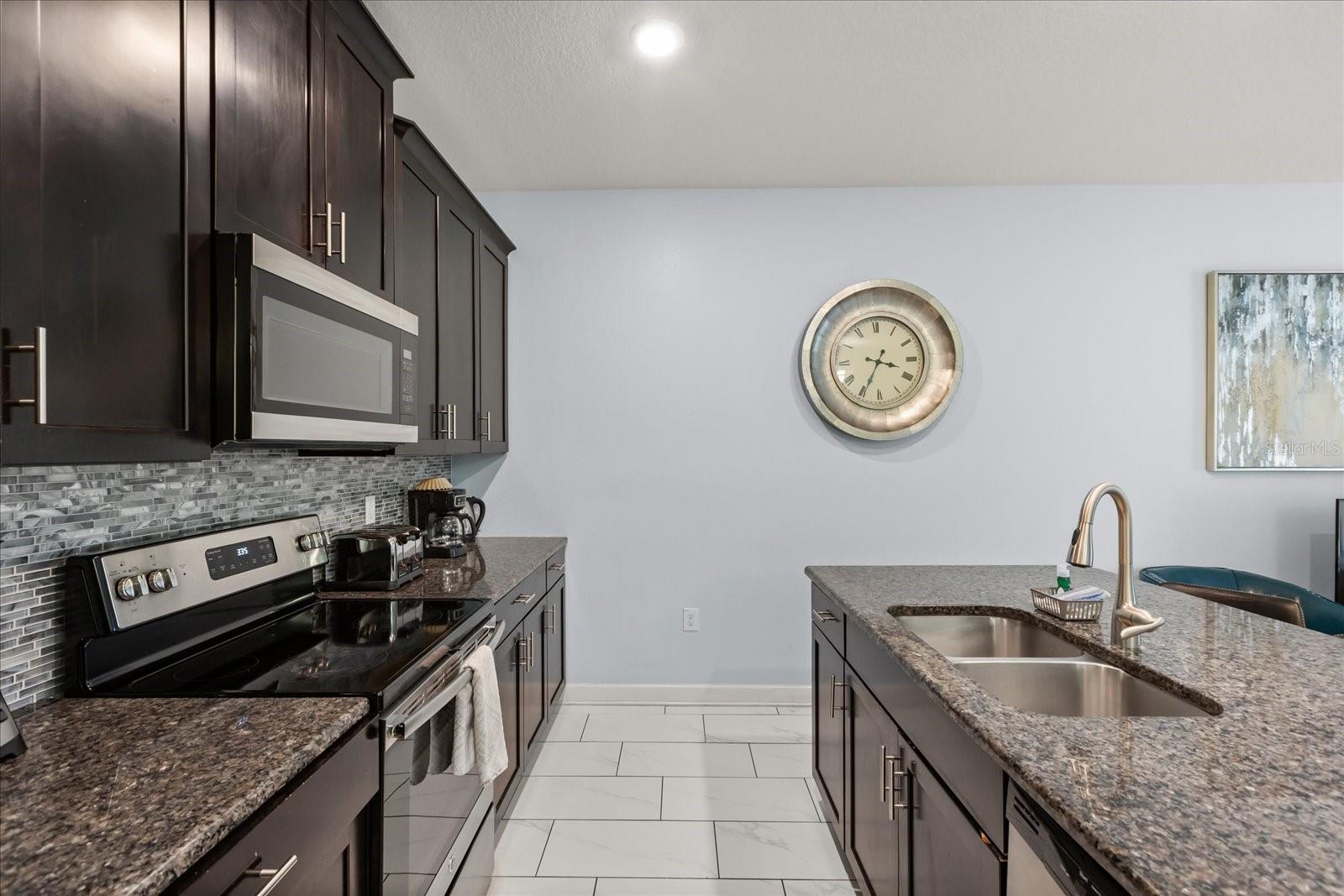 Image 8 of 40 For 9075 Dogleg Dr