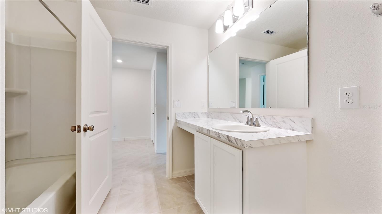 Image 22 of 27 For 1019 Gotthard Pass Dr