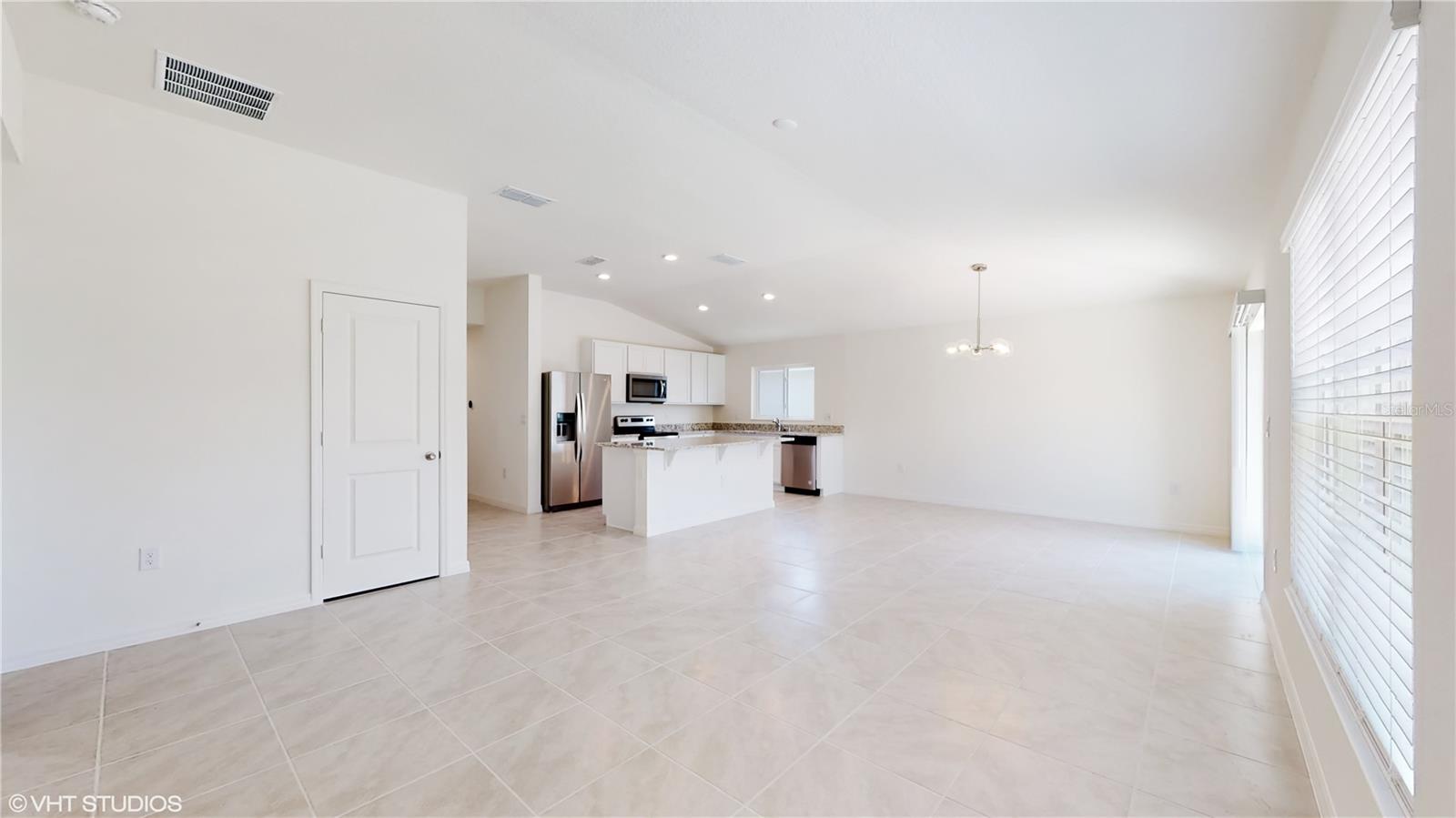 Image 5 of 27 For 1019 Gotthard Pass Dr