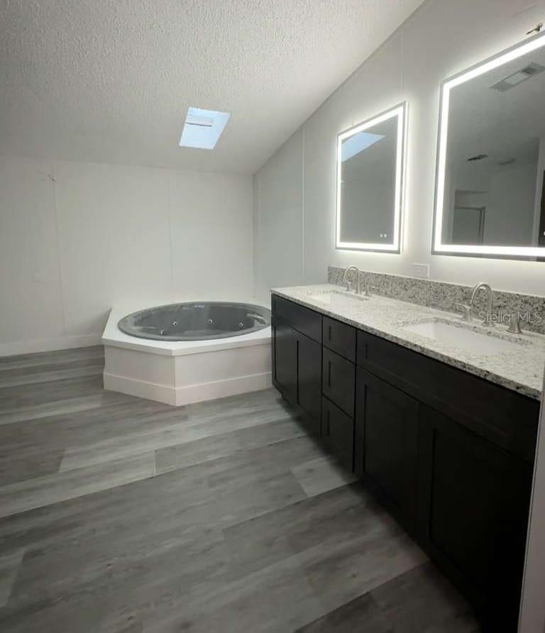 Image 9 of 20 For 154 Vanguard Circle