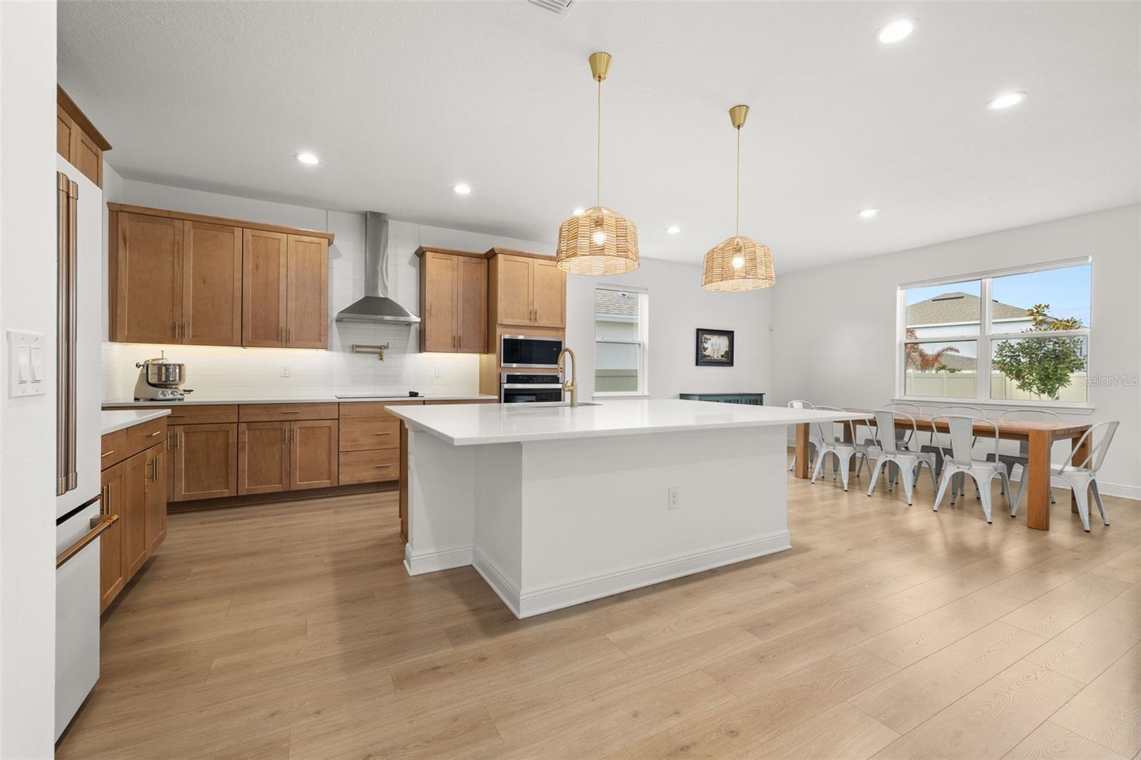 Image 13 of 78 For 4445 Lions Gate Avenue