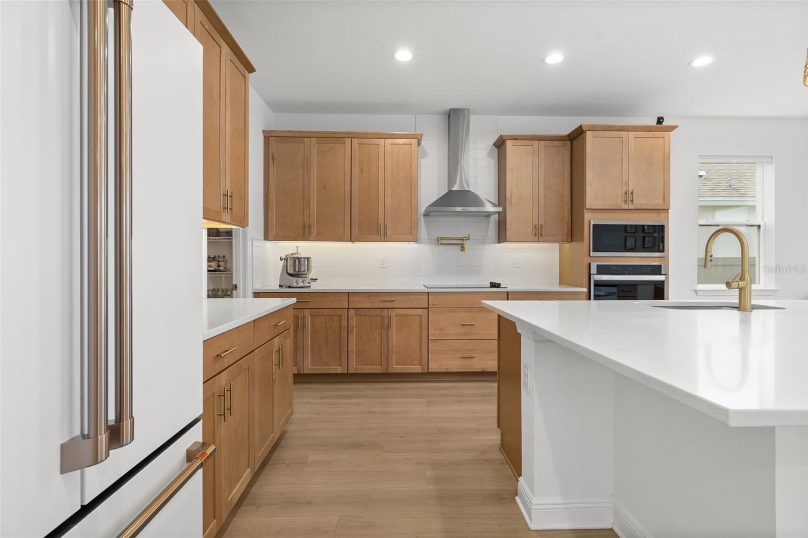 Image 14 of 78 For 4445 Lions Gate Avenue