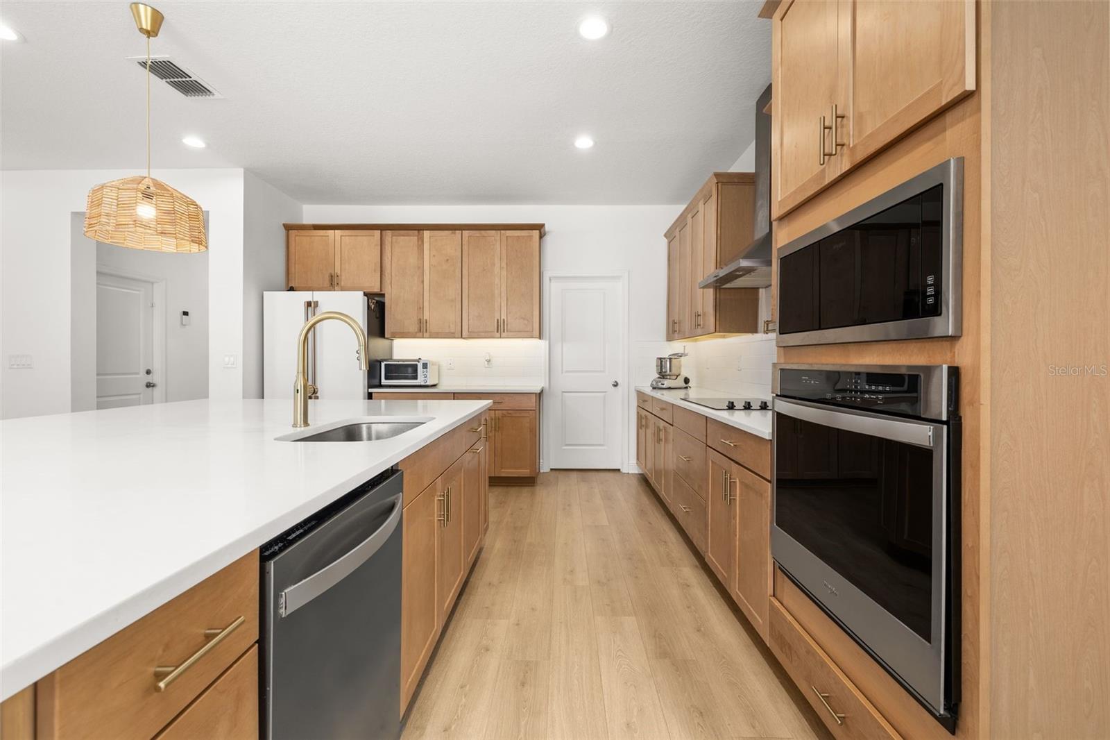 Image 17 of 78 For 4445 Lions Gate Avenue