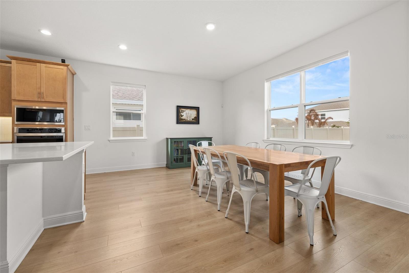 Image 21 of 78 For 4445 Lions Gate Avenue