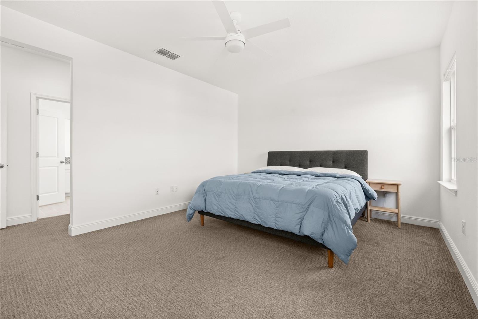 Image 37 of 78 For 4445 Lions Gate Avenue