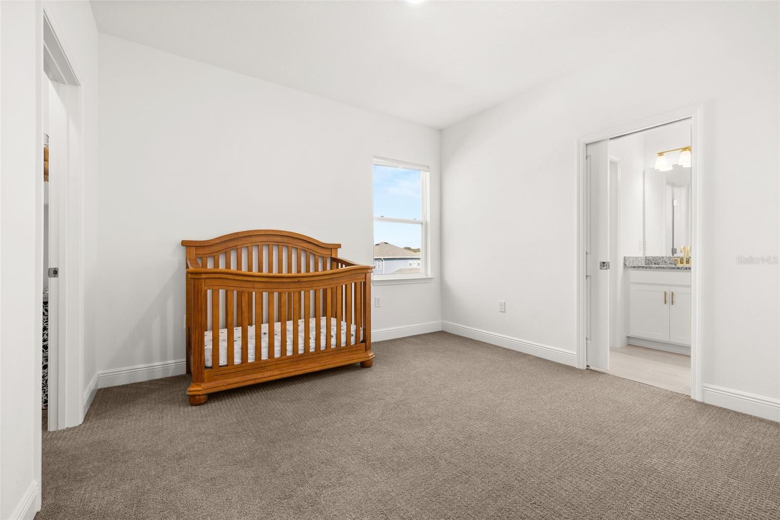 Image 45 of 78 For 4445 Lions Gate Avenue