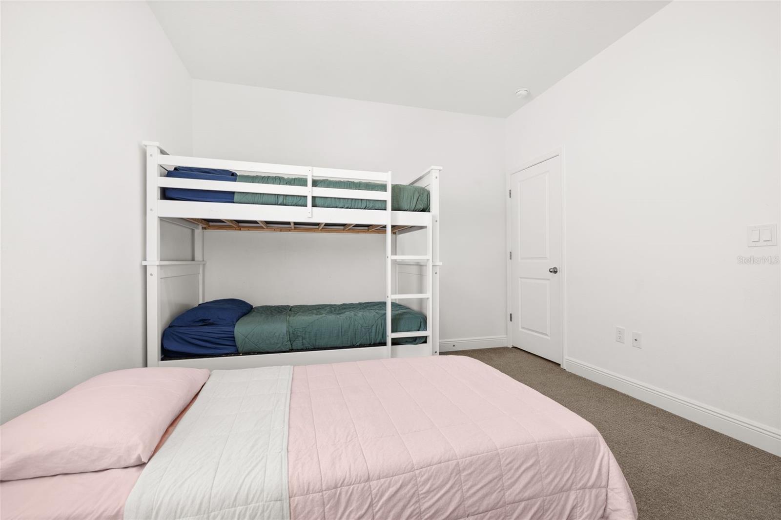 Image 48 of 78 For 4445 Lions Gate Avenue