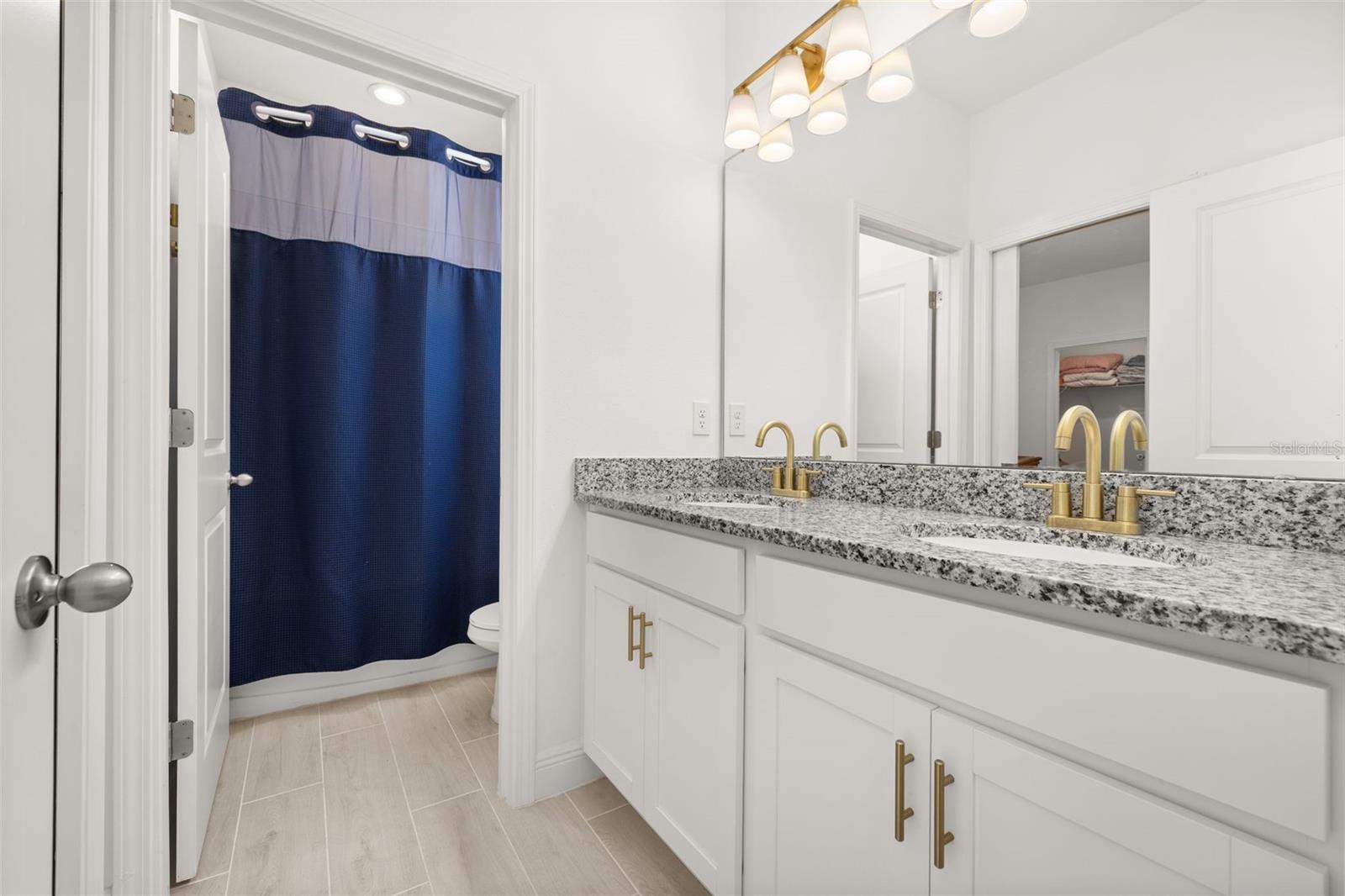 Image 49 of 78 For 4445 Lions Gate Avenue