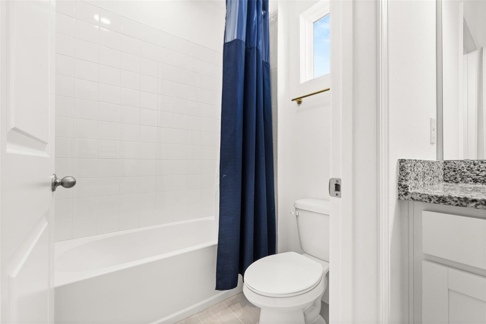 Image 50 of 78 For 4445 Lions Gate Avenue