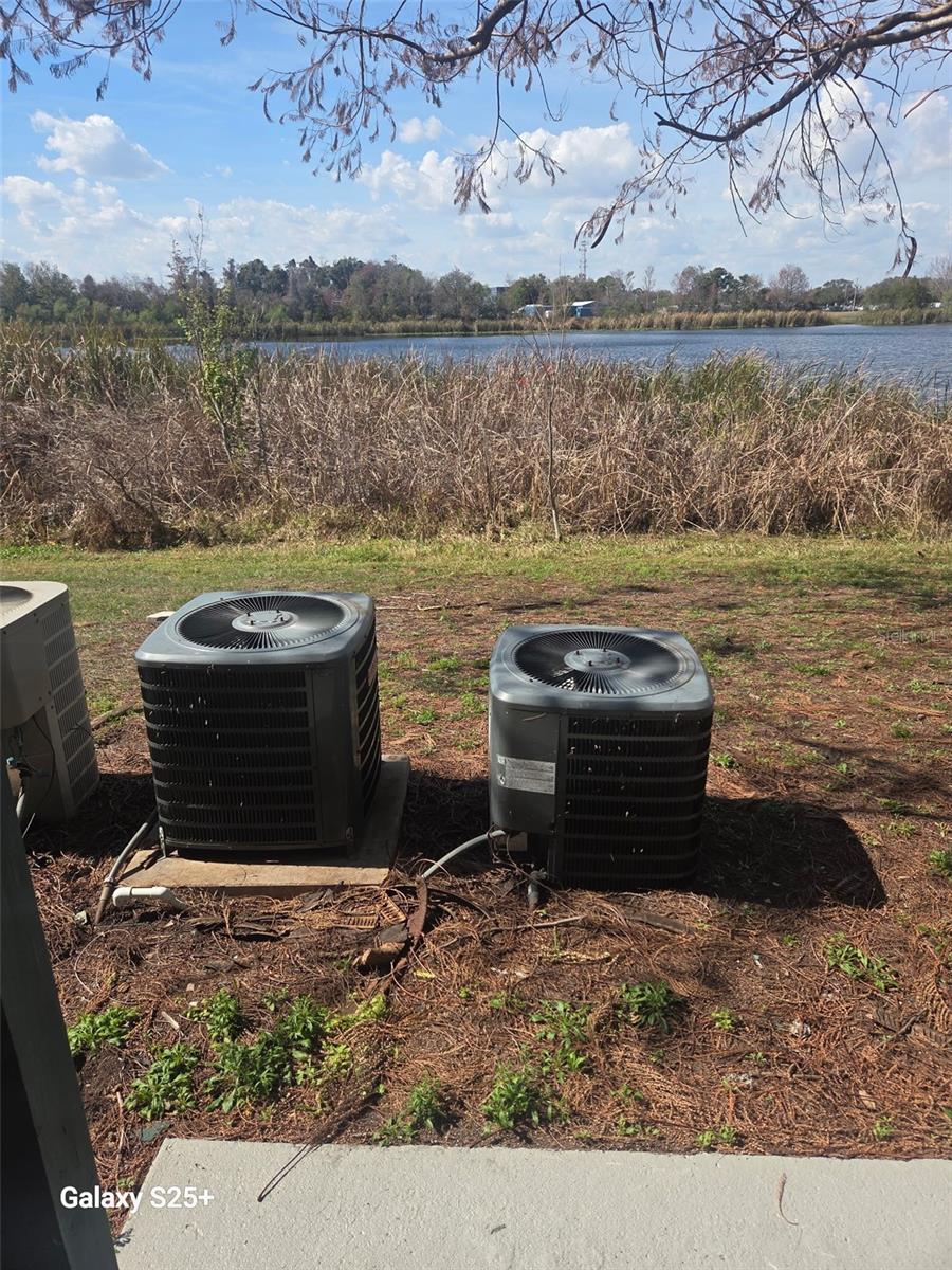 Image 13 of 16 For 4328 Aqua Vista Drive B