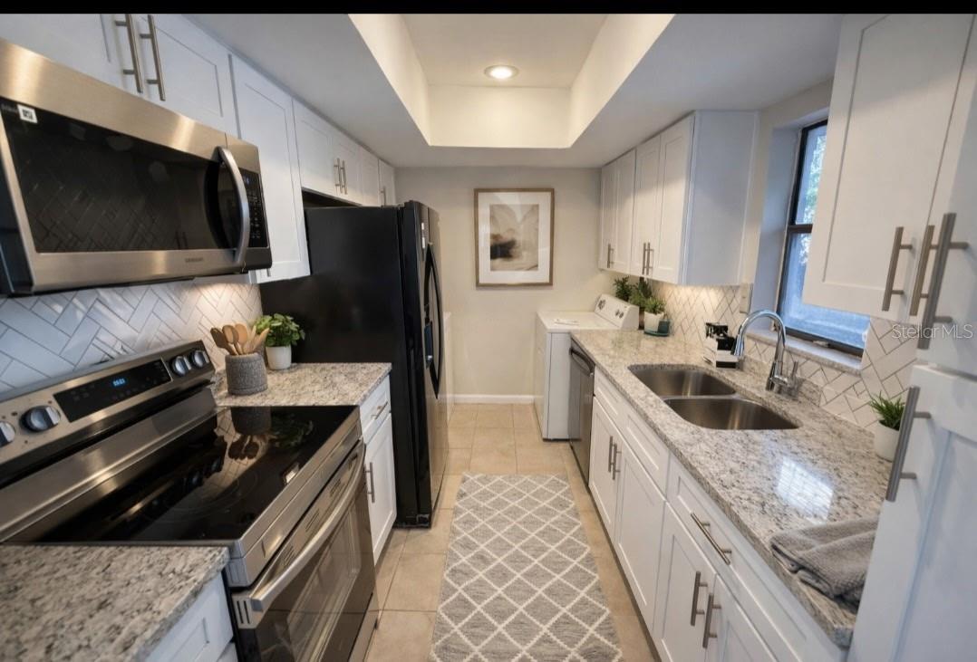 Image 5 of 16 For 4328 Aqua Vista Drive B