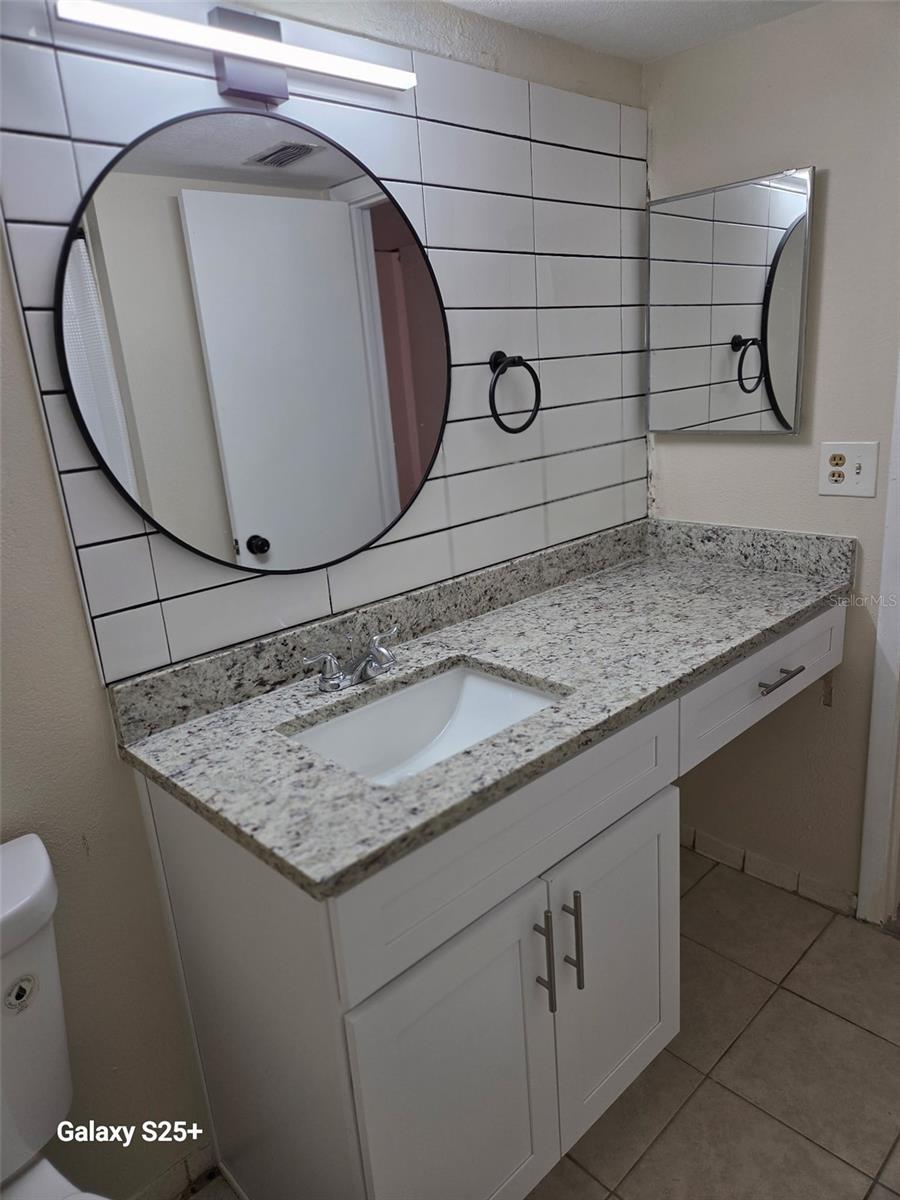 Image 8 of 16 For 4328 Aqua Vista Drive B