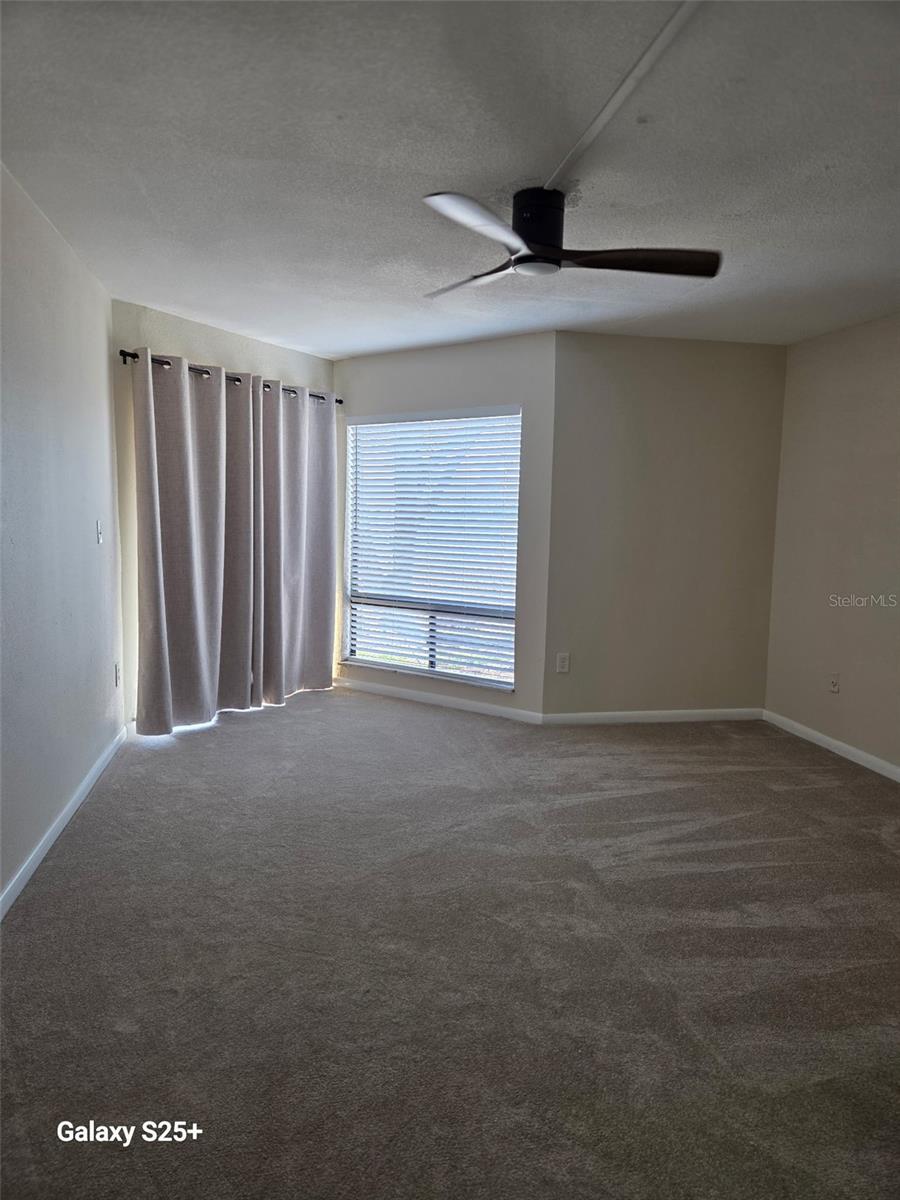 Image 9 of 16 For 4328 Aqua Vista Drive B