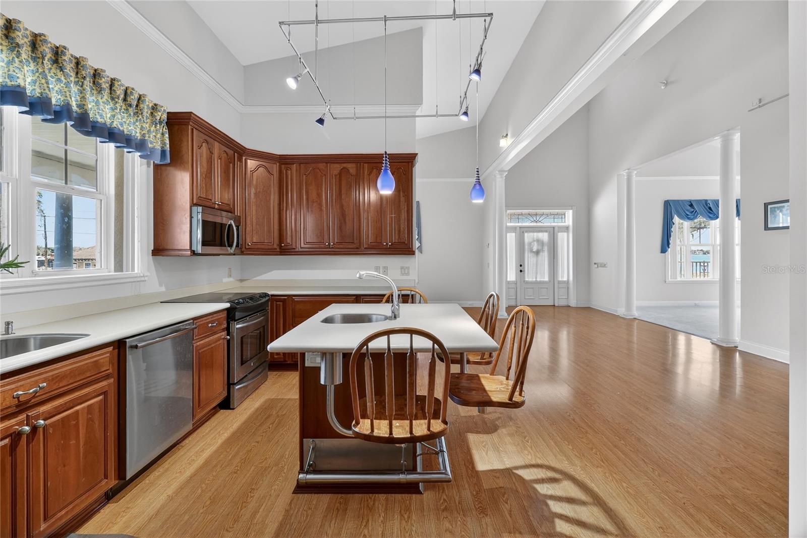 Image 43 of 80 For 2128 Lake Ariana Boulevard