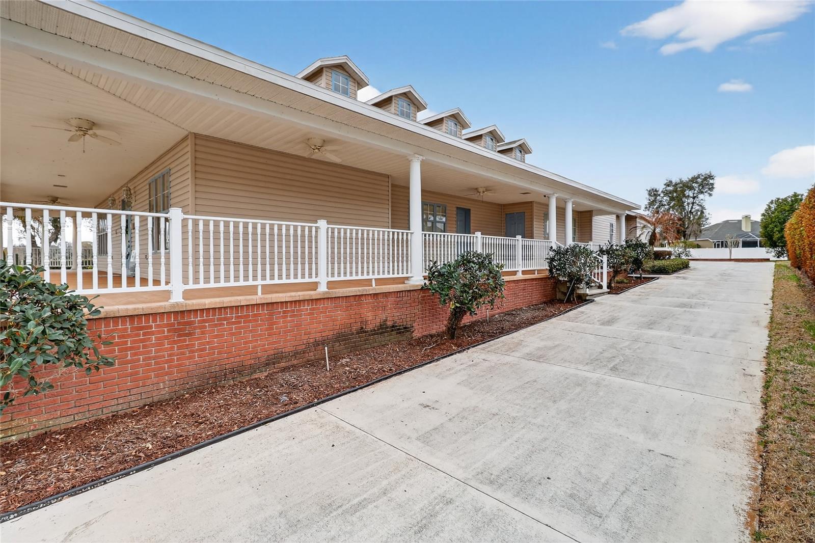 Image 5 of 80 For 2128 Lake Ariana Boulevard