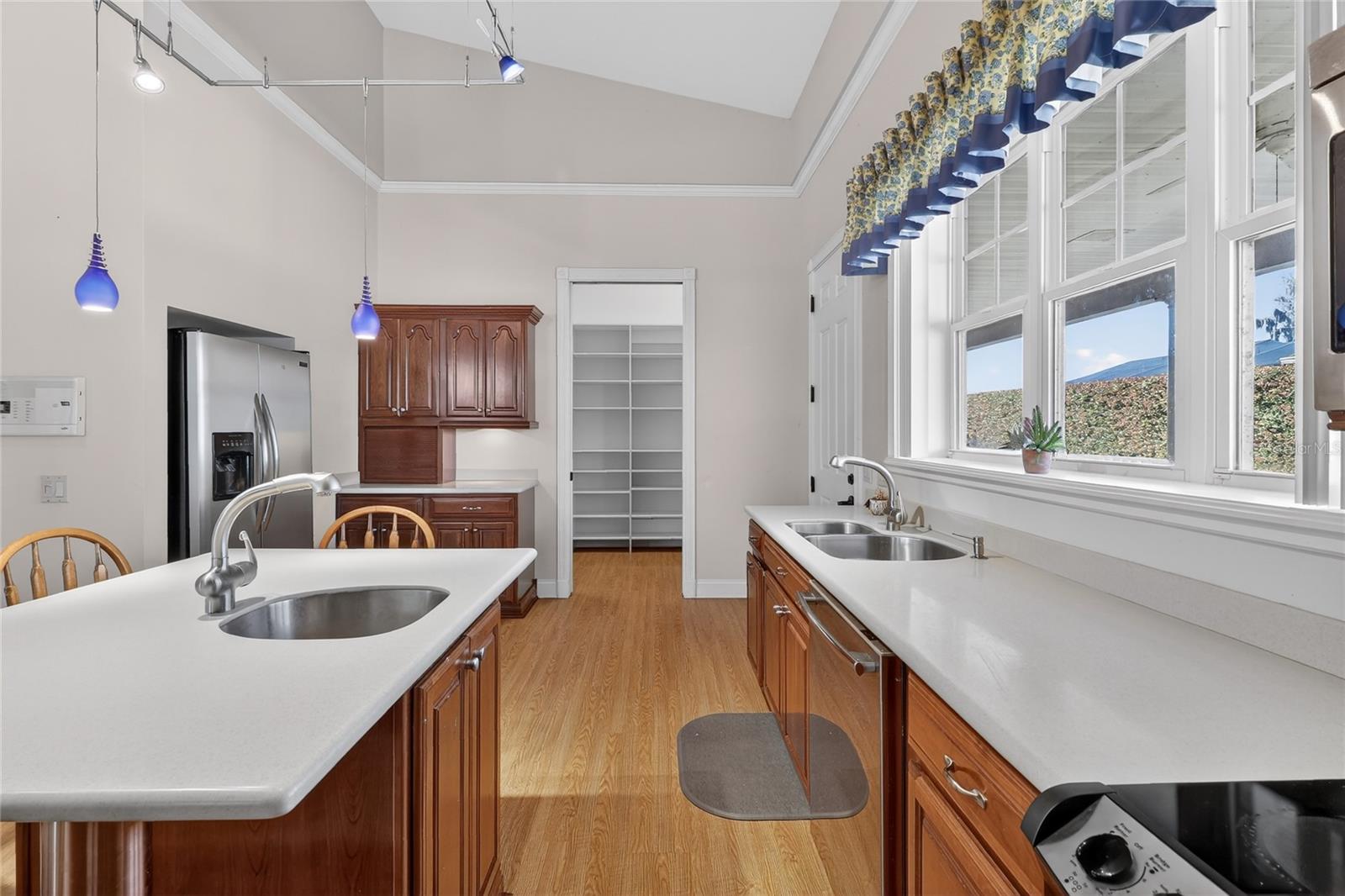 Image 52 of 80 For 2128 Lake Ariana Boulevard