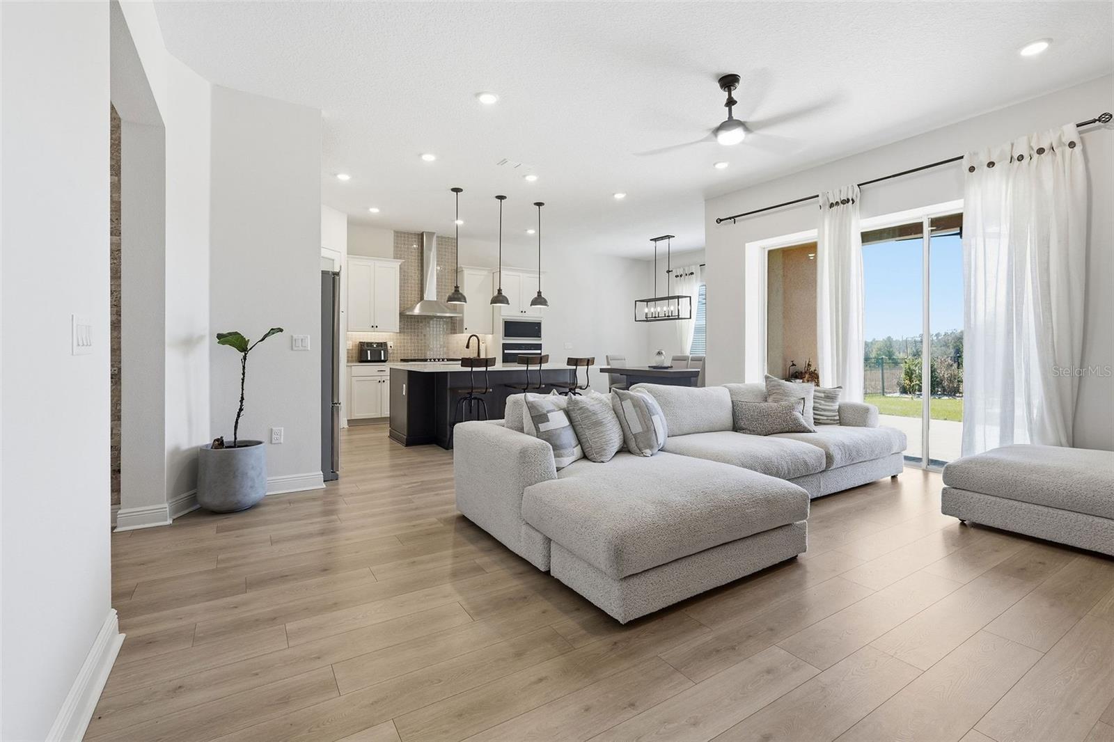 Image 12 of 52 For 16131 Volterra Point