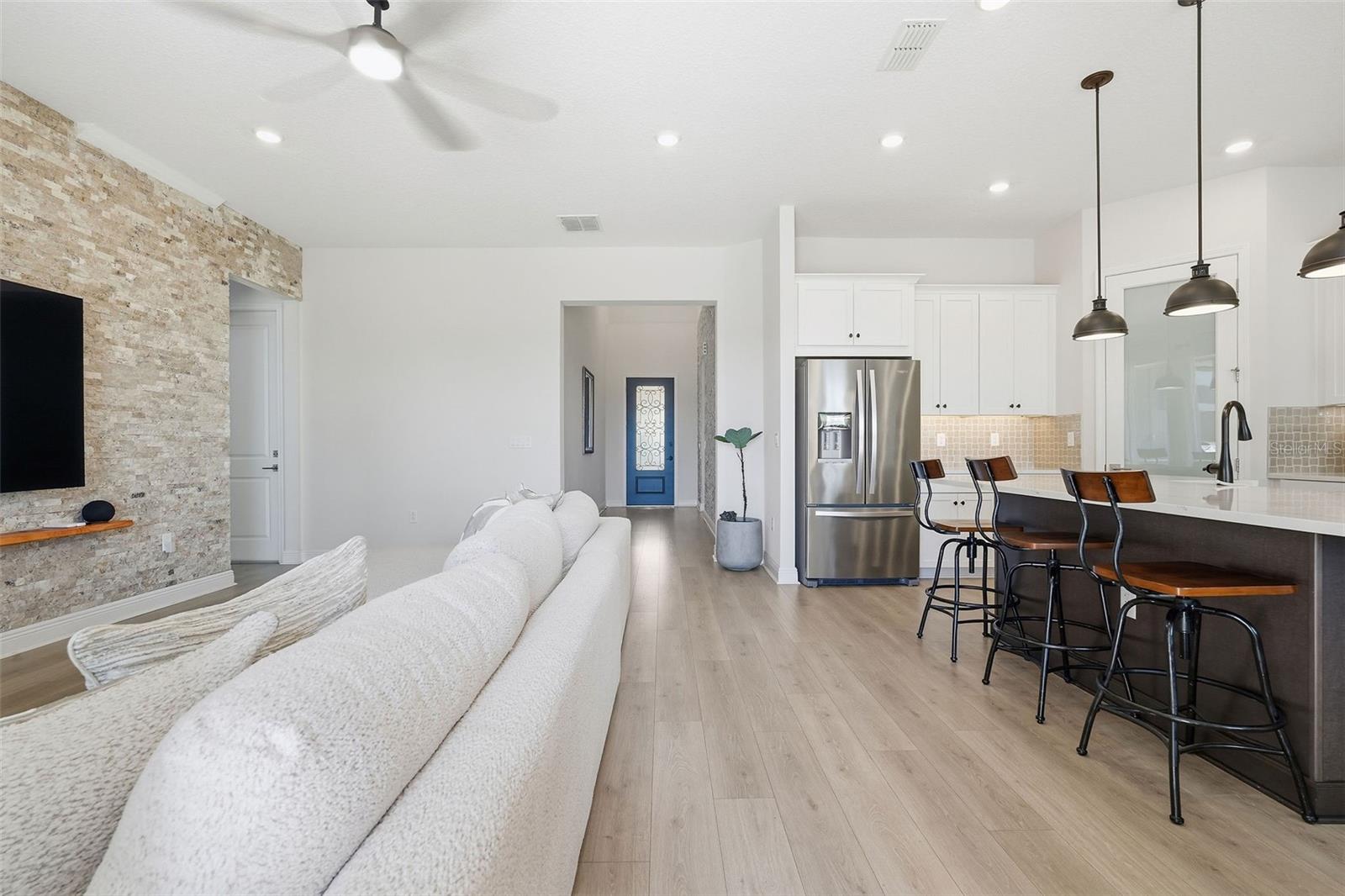 Image 23 of 52 For 16131 Volterra Point