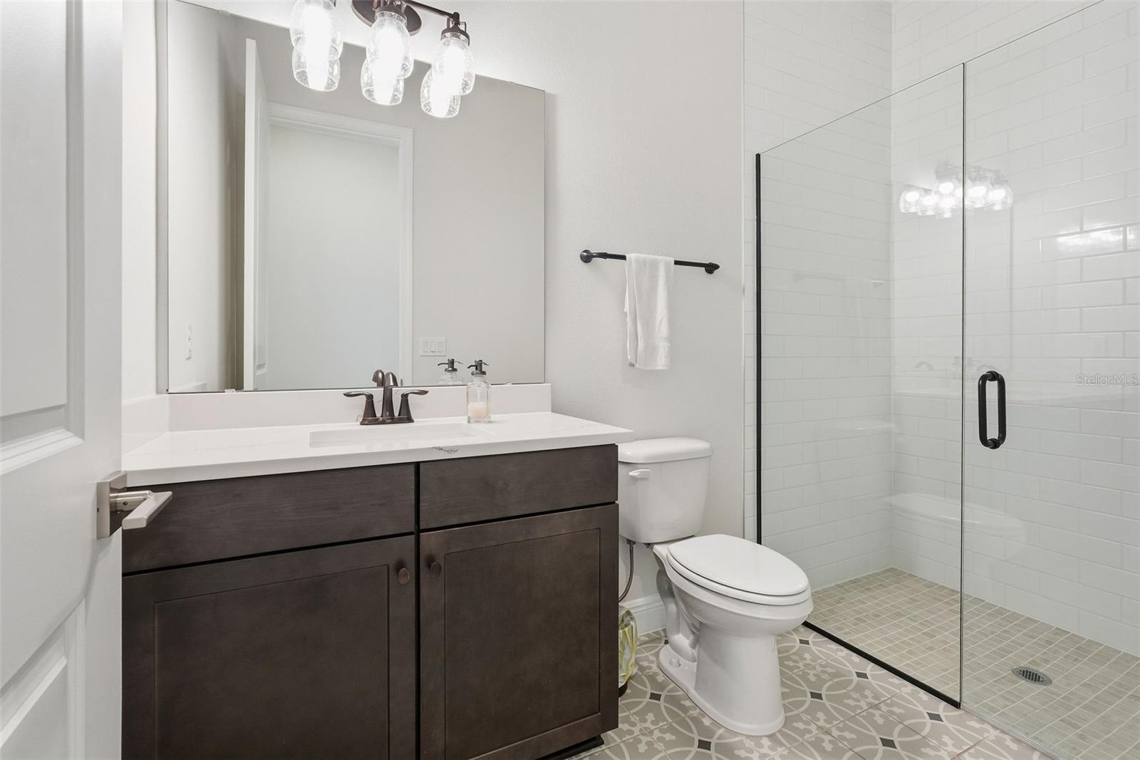 Image 26 of 52 For 16131 Volterra Point