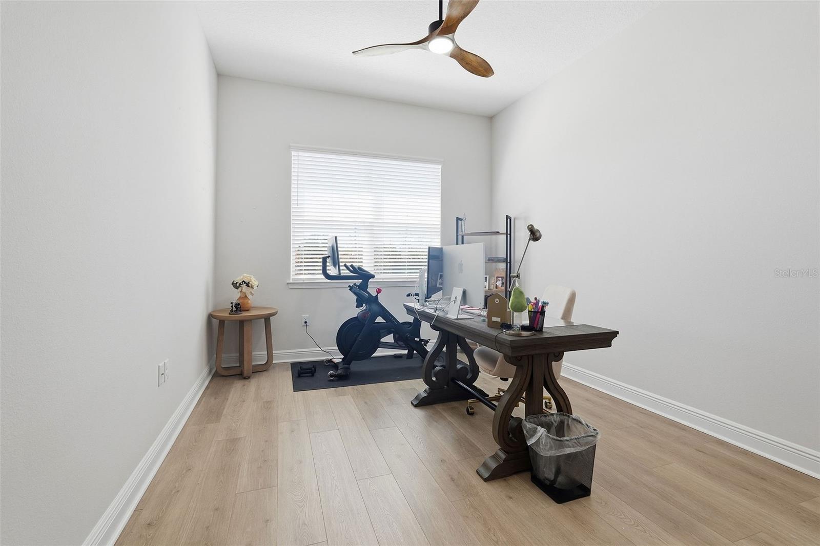 Image 29 of 52 For 16131 Volterra Point