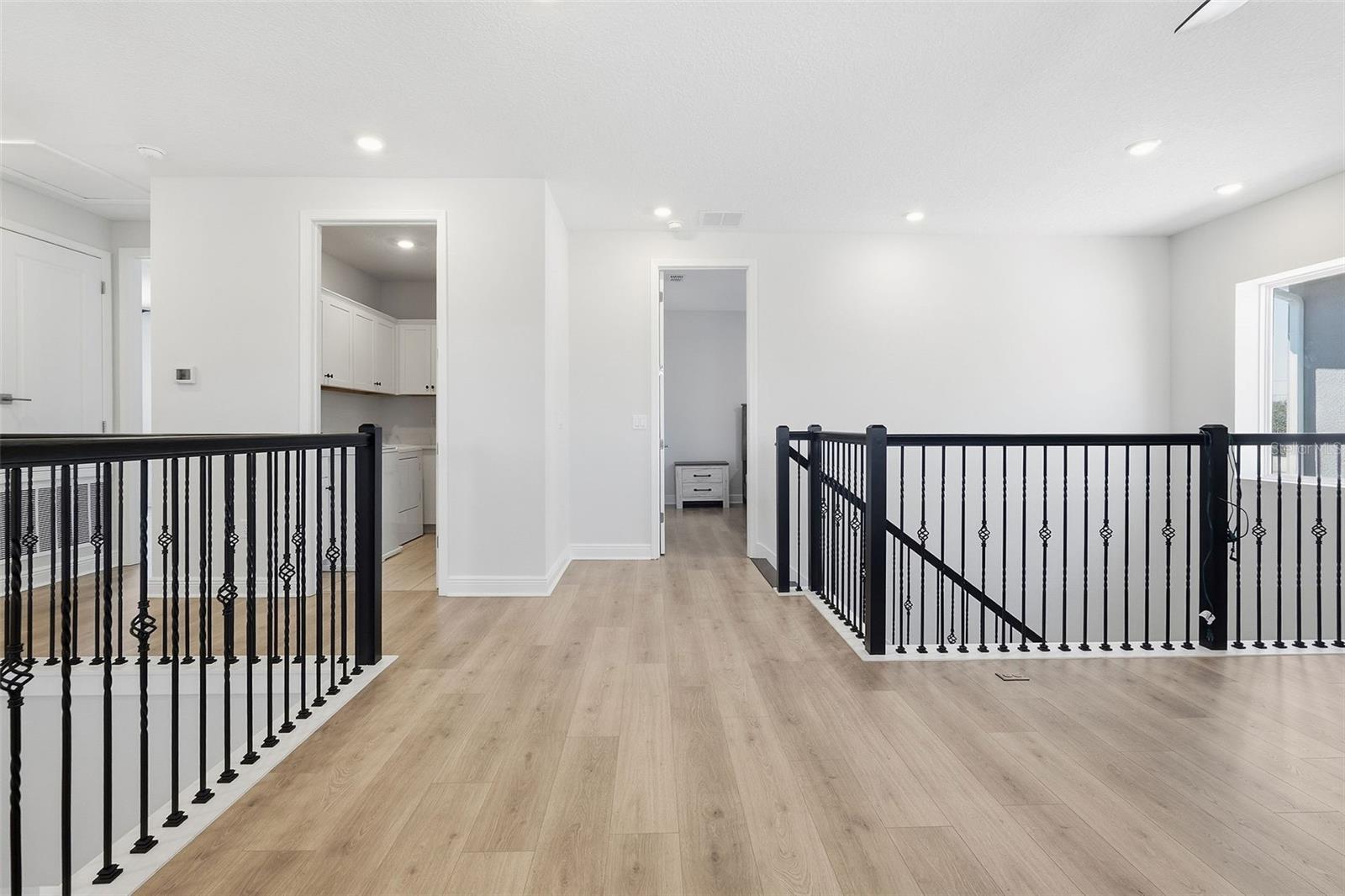 Image 32 of 52 For 16131 Volterra Point