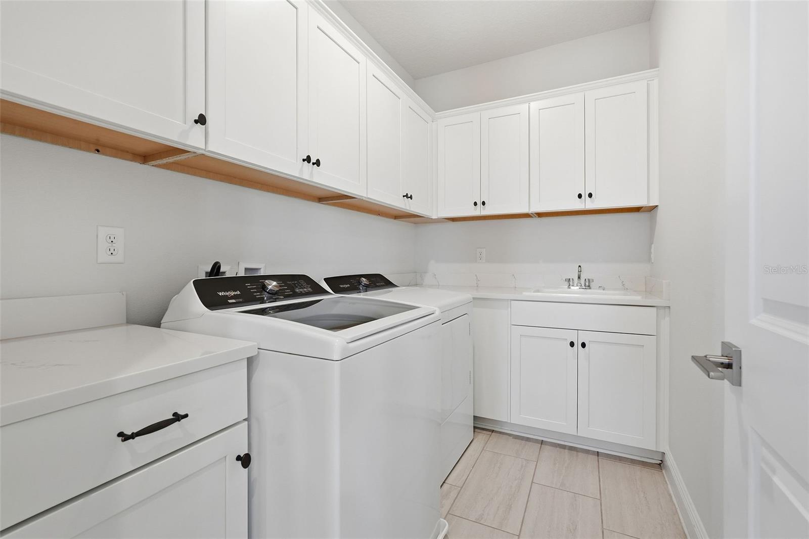 Image 34 of 52 For 16131 Volterra Point