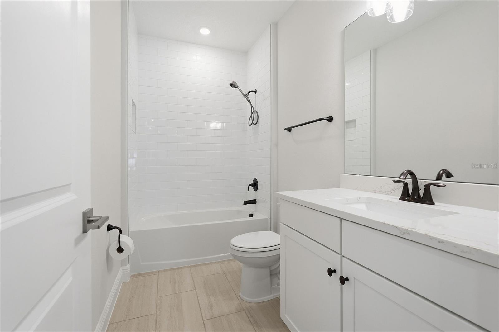 Image 36 of 52 For 16131 Volterra Point