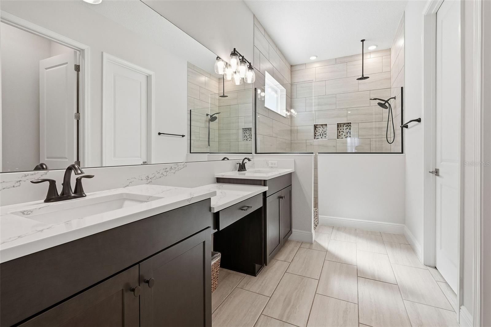 Image 9 of 52 For 16131 Volterra Point