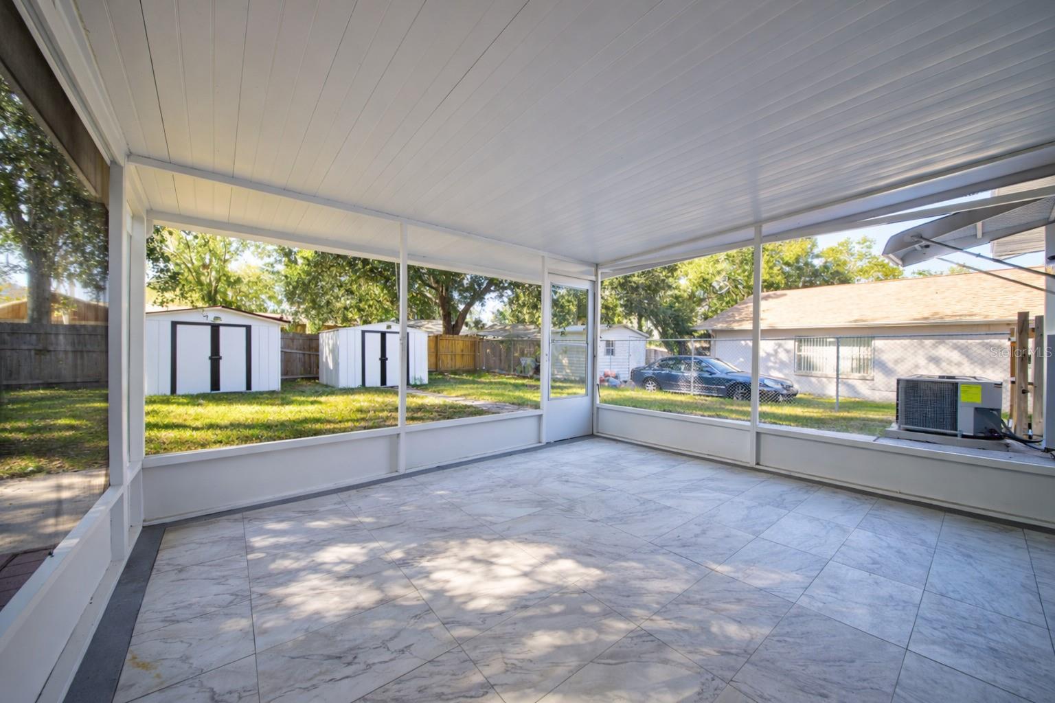 Image 29 of 33 For 720 Swiss Drive