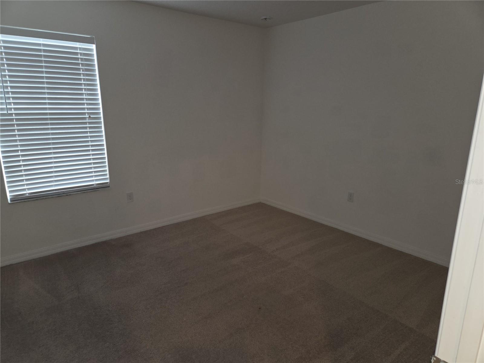Image 18 of 24 For 3876 Carrick Bend Drive
