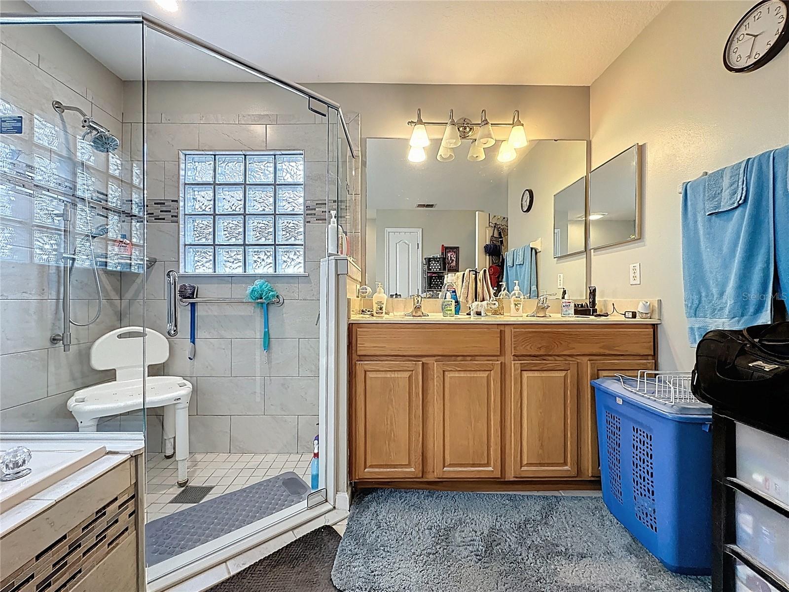 Image 18 of 38 For 217 Compass Rose Drive