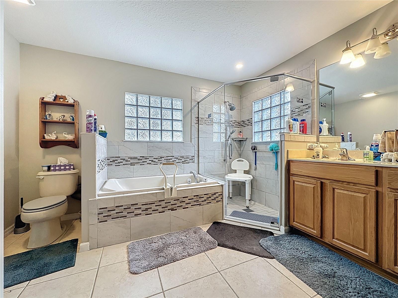 Image 19 of 38 For 217 Compass Rose Drive