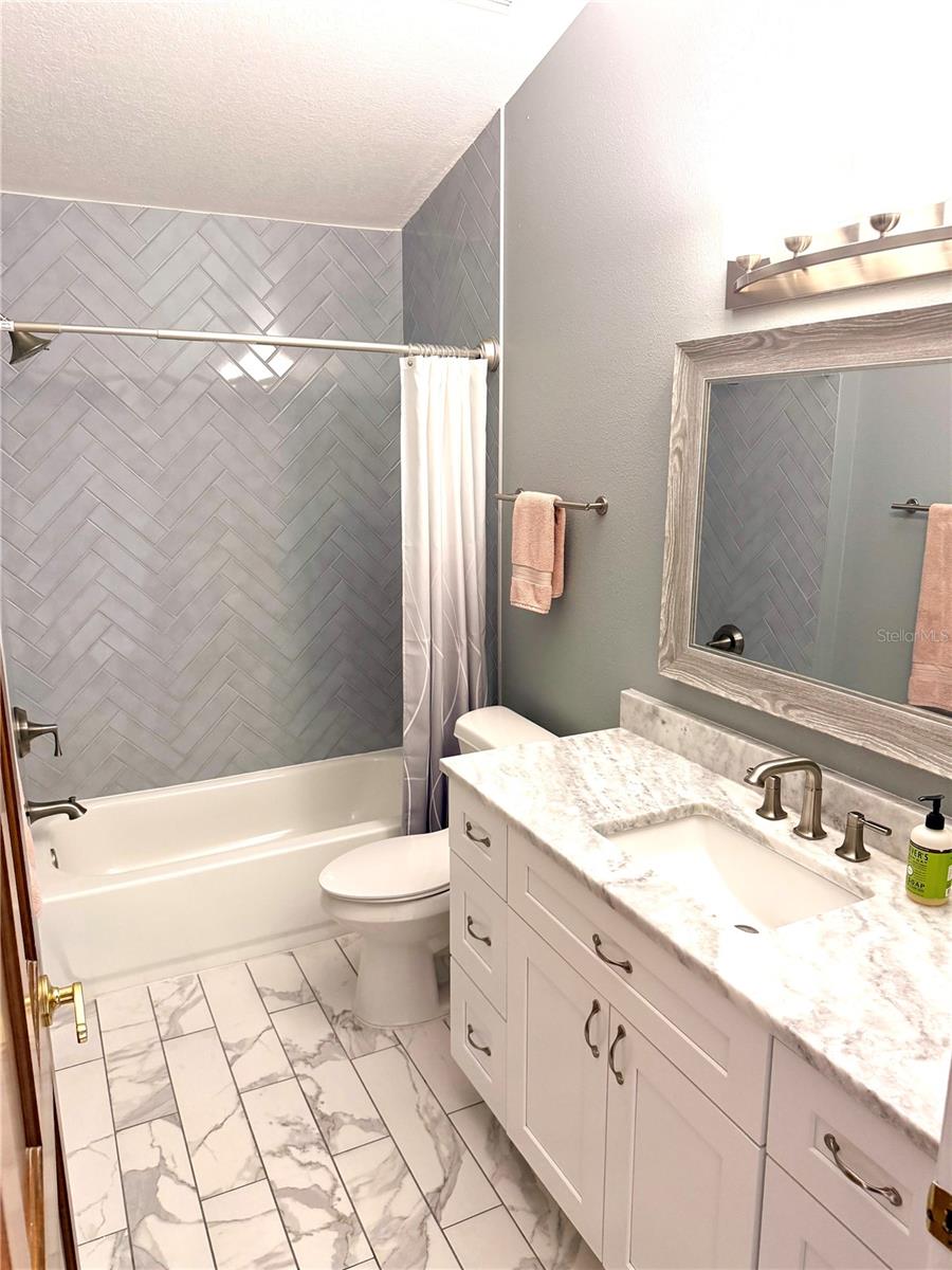 Image 11 of 18 For 1350 Emerald Drive