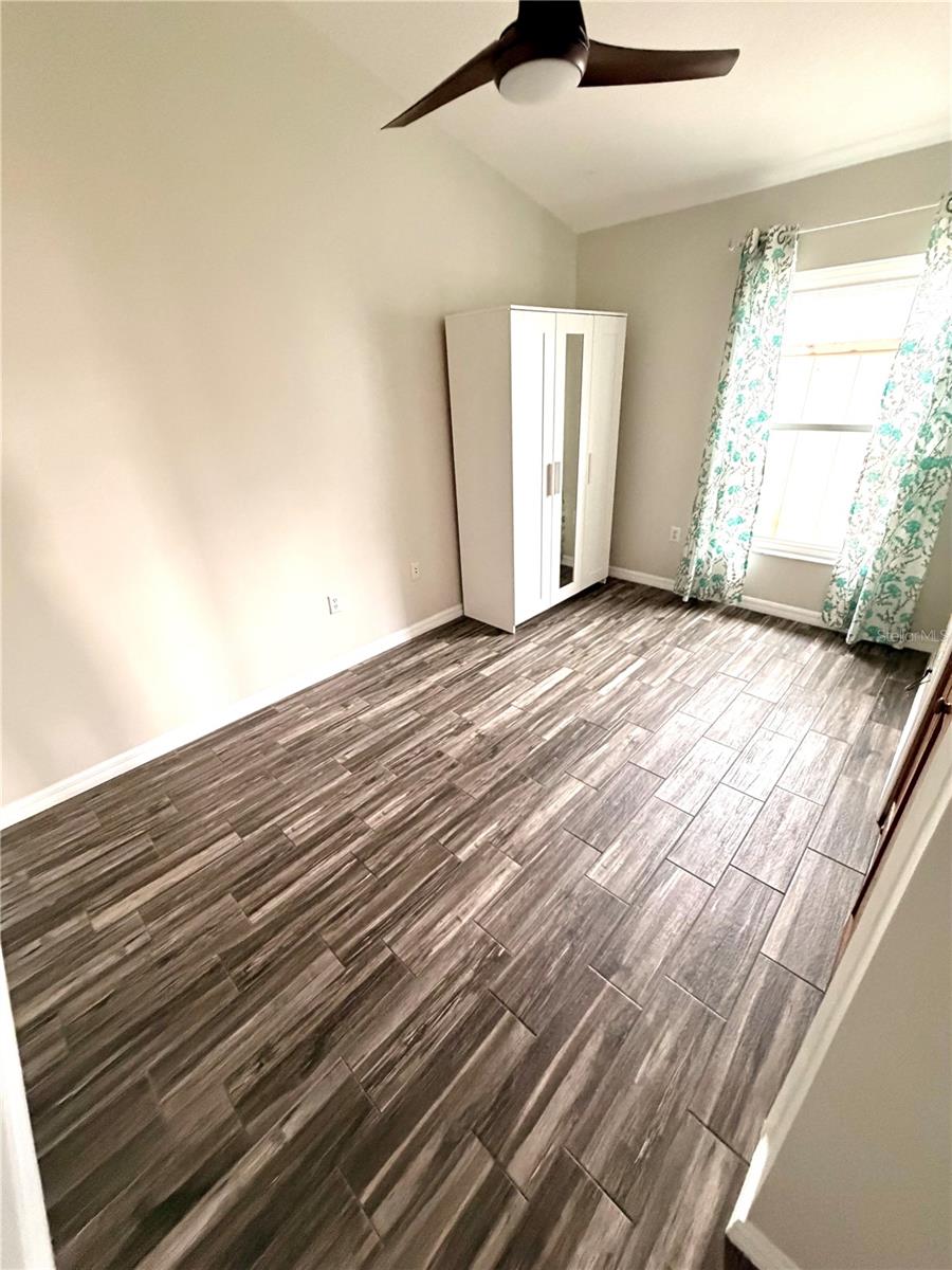 Image 14 of 18 For 1350 Emerald Drive