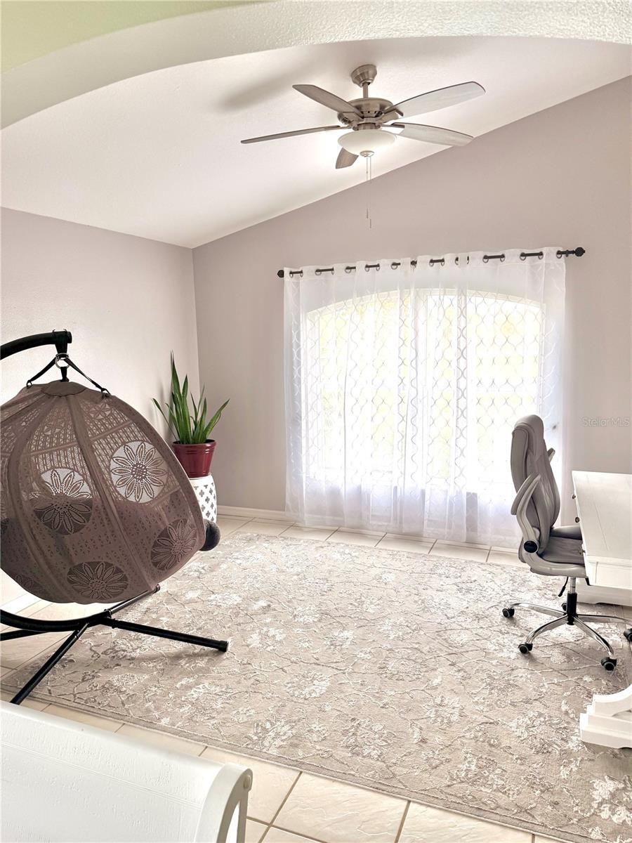 Image 5 of 18 For 1350 Emerald Drive