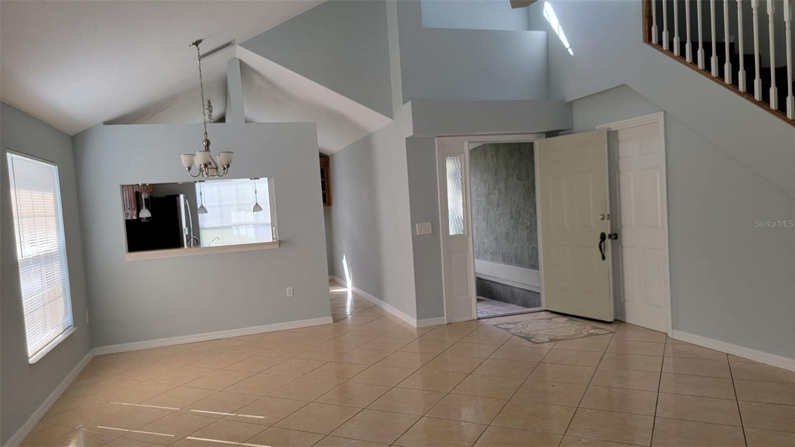 Image 4 of 10 For 2467 Quail Run Boulevard N