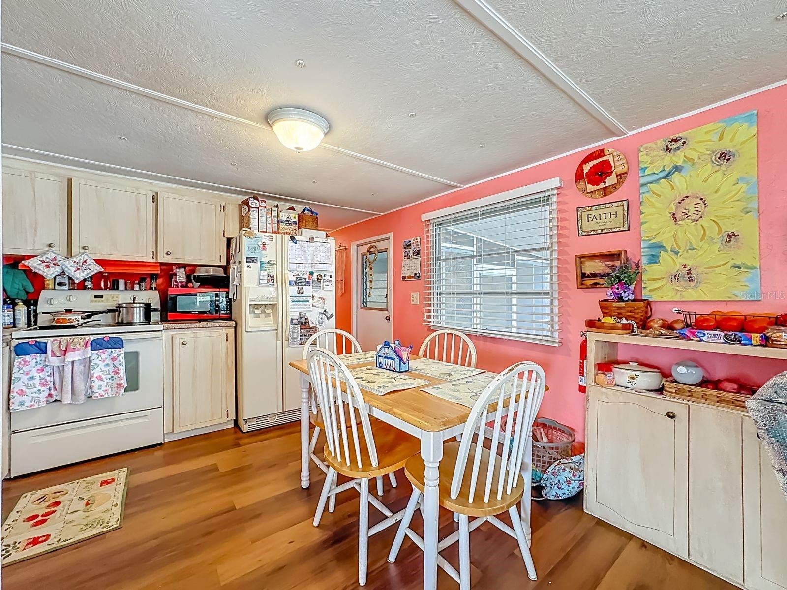 Image 11 of 31 For 411 Tropic Drive W