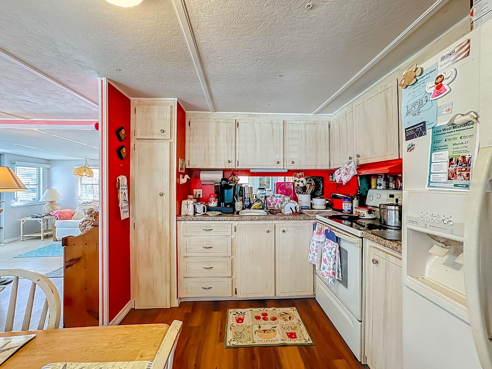 Image 13 of 31 For 411 Tropic Drive W