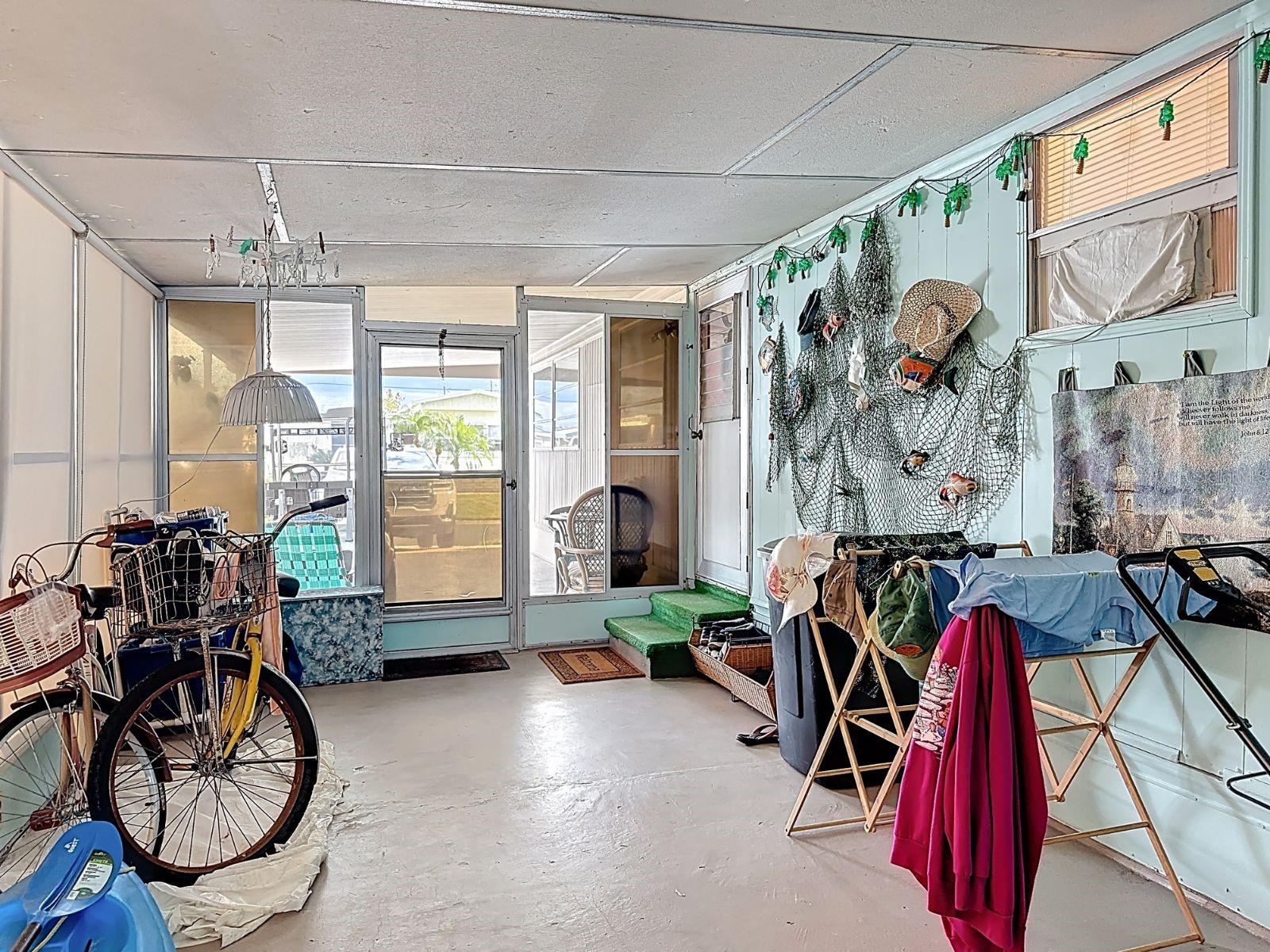 Image 25 of 31 For 411 Tropic Drive W