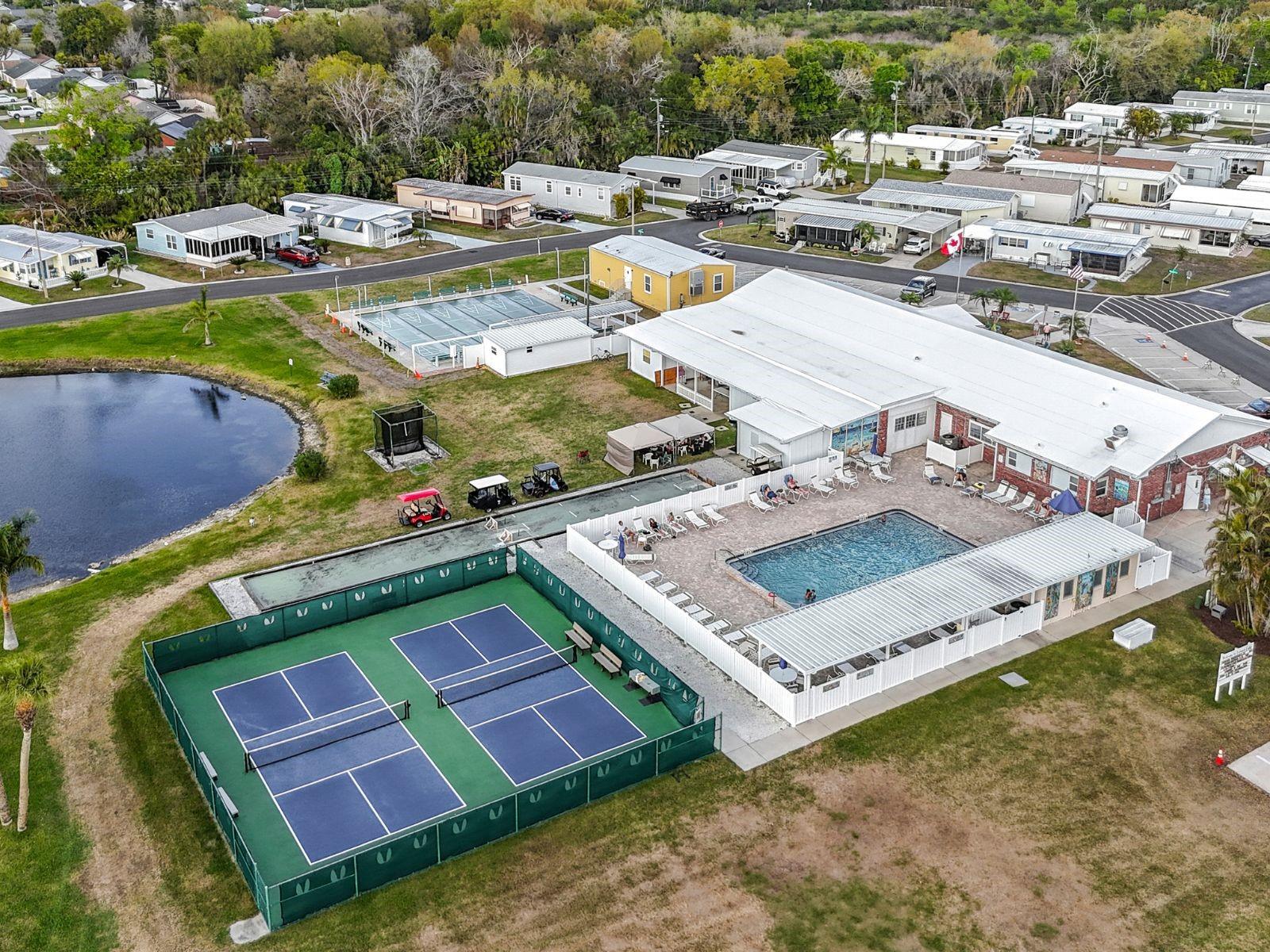 Image 29 of 31 For 411 Tropic Drive W