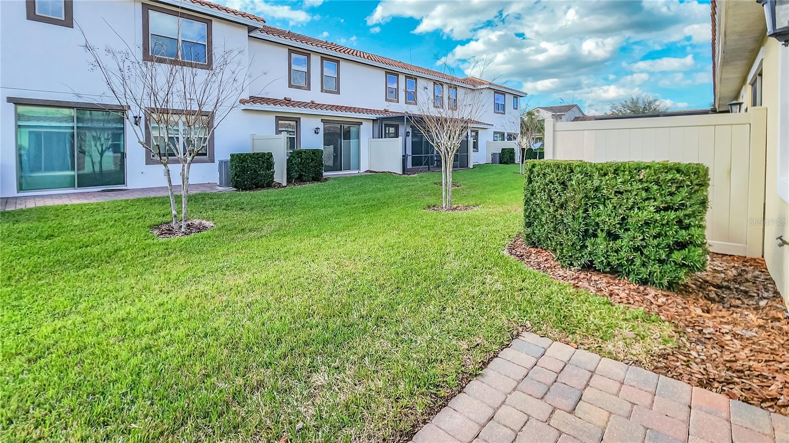 Image 21 of 33 For 14038 Millington Street