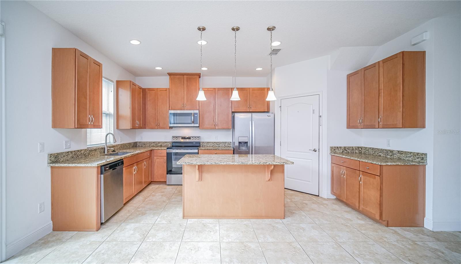 Image 8 of 33 For 14038 Millington Street