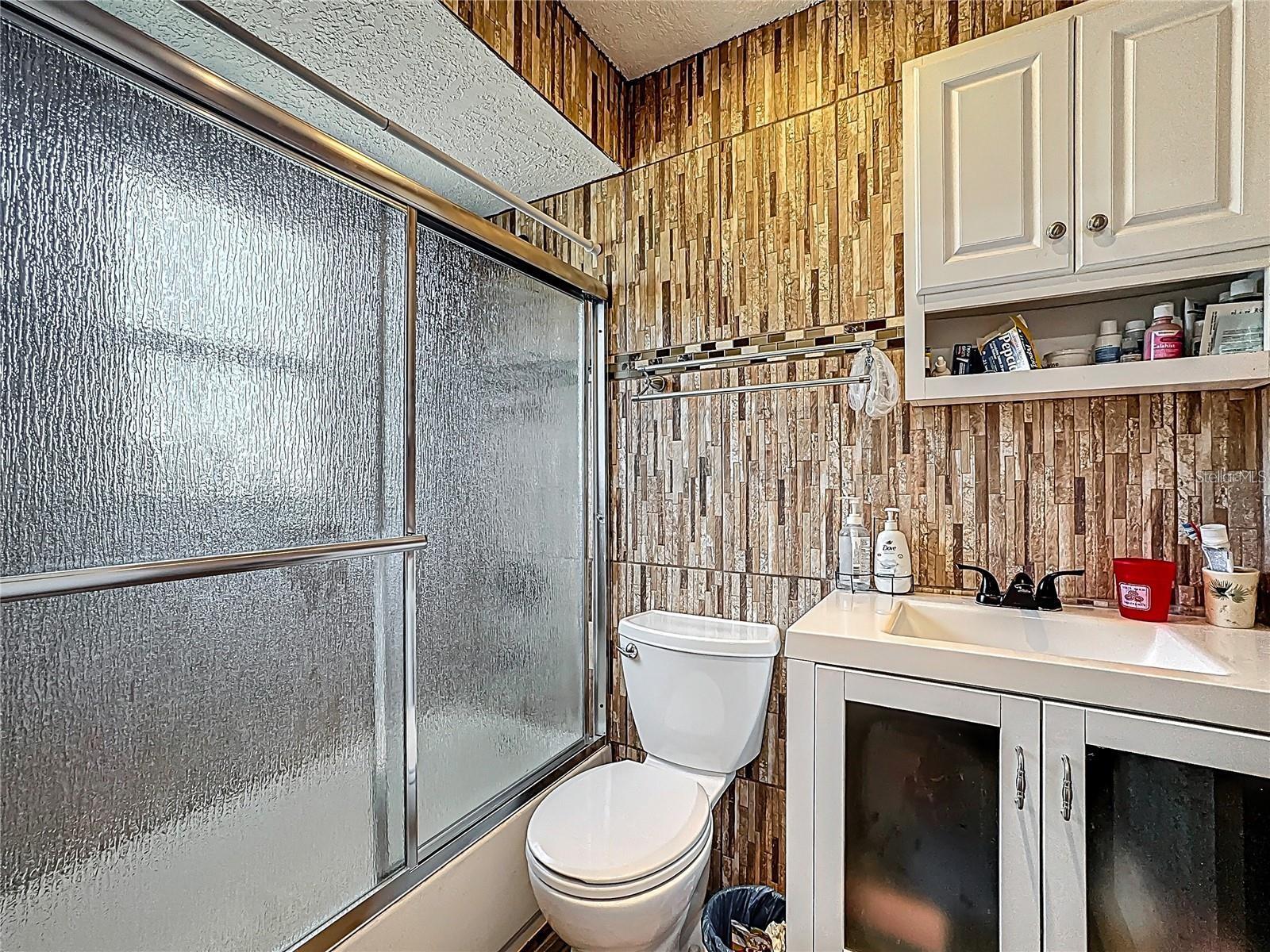 Image 16 of 23 For 7807 Pine Hawk Lane