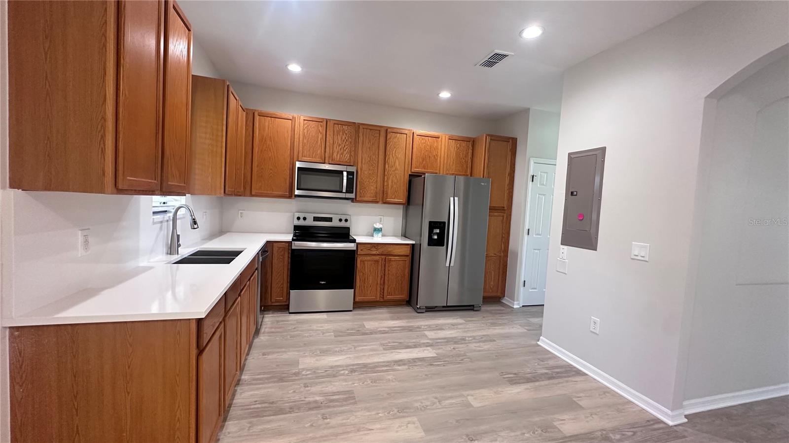 Image 11 of 28 For 4073 Viosca Place