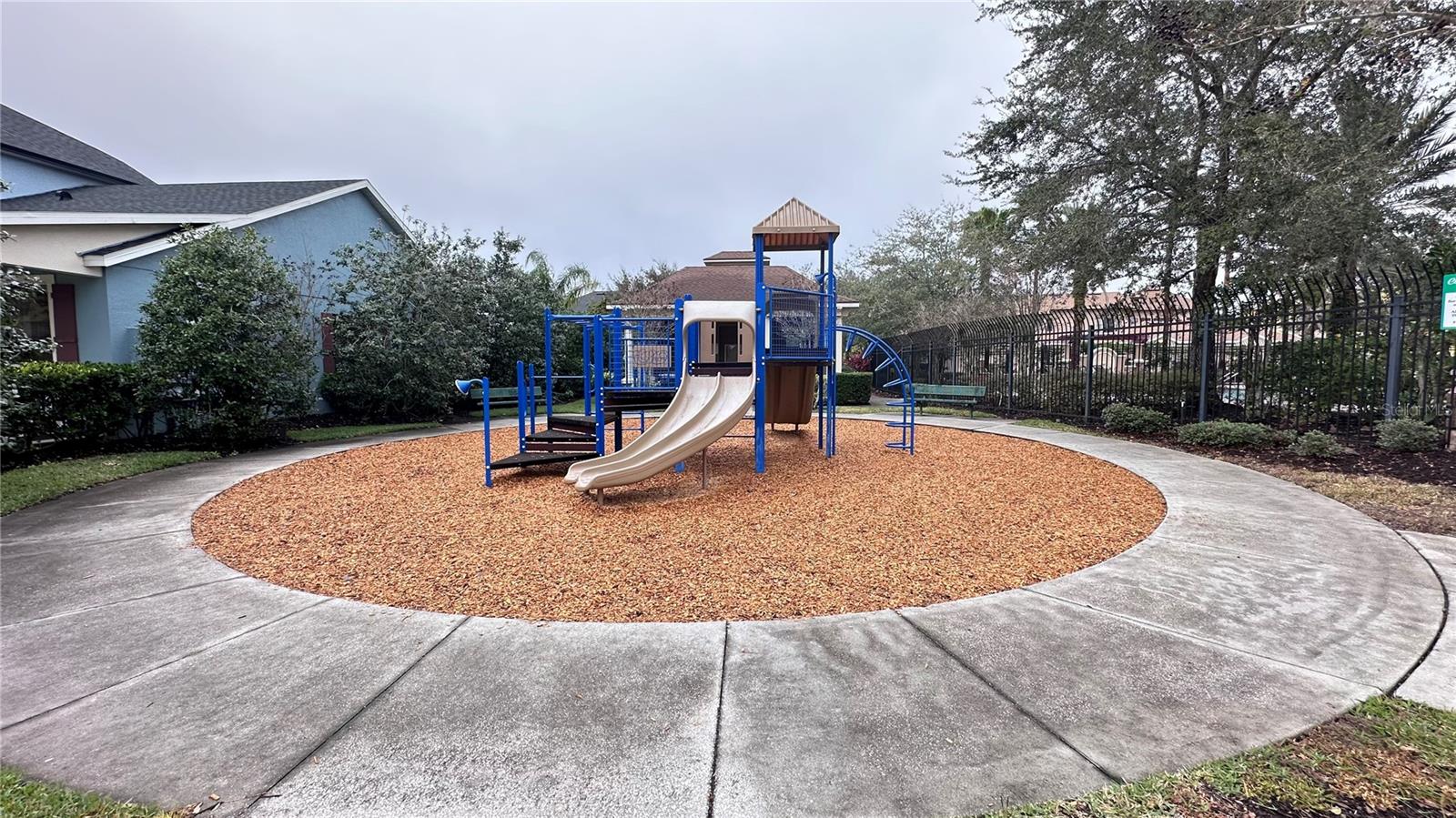 Image 28 of 28 For 4073 Viosca Place