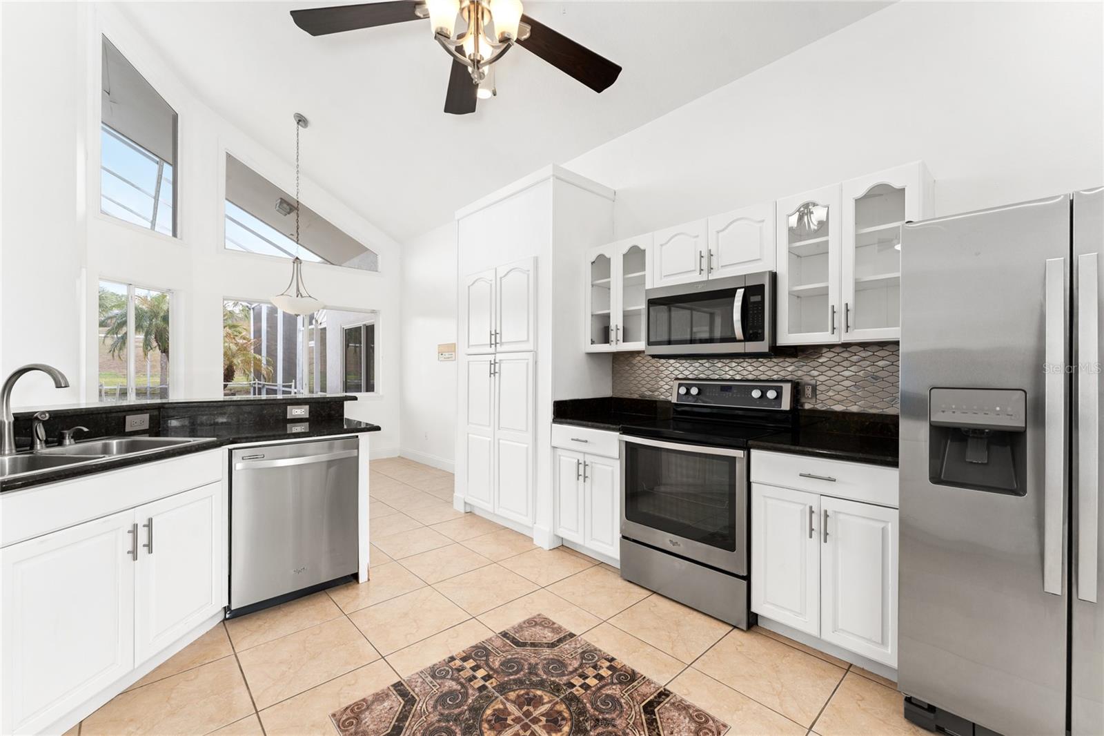 Image 12 of 29 For 8101 Canyon Lake Circle