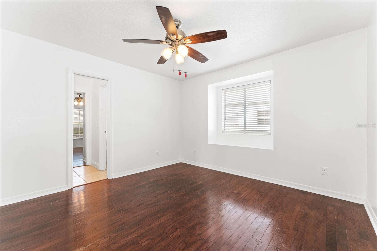 Image 20 of 29 For 8101 Canyon Lake Circle