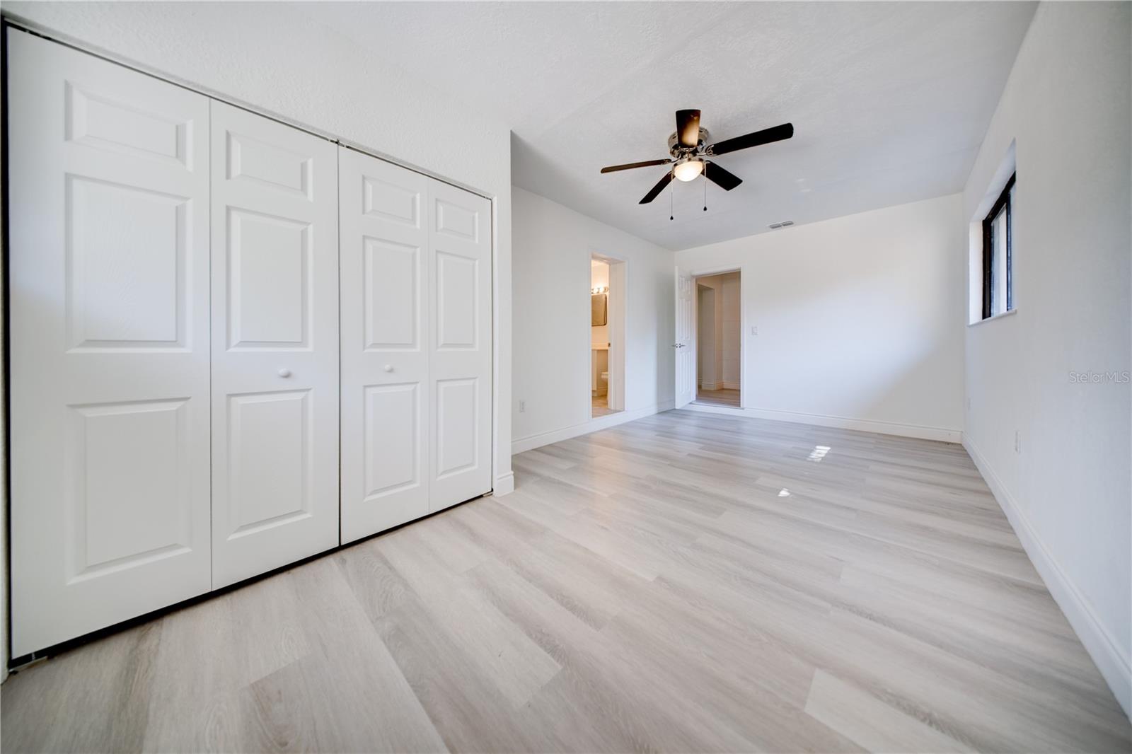 Image 30 of 38 For 2525 Poinsetta Avenue