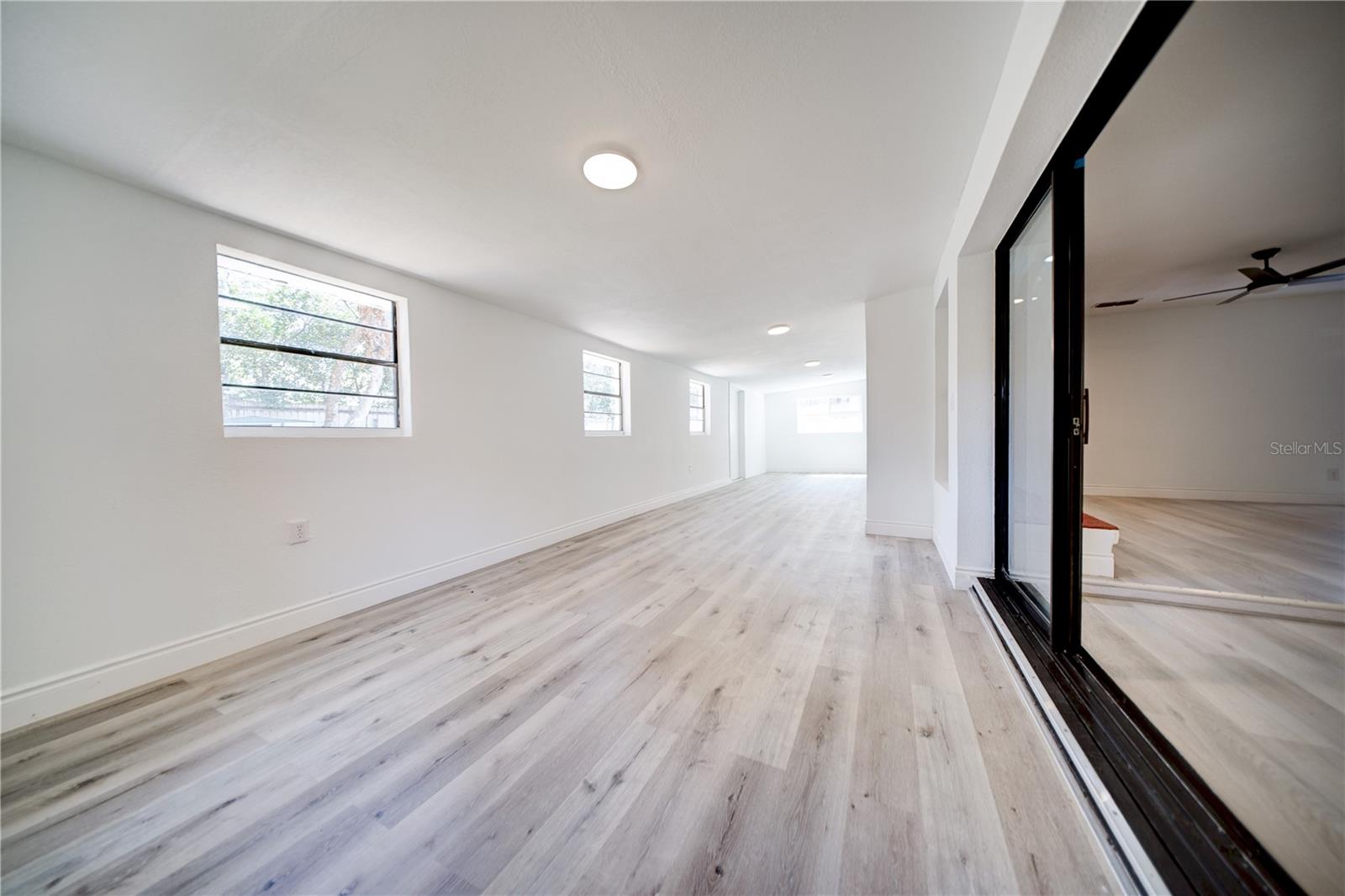 Image 36 of 38 For 2525 Poinsetta Avenue