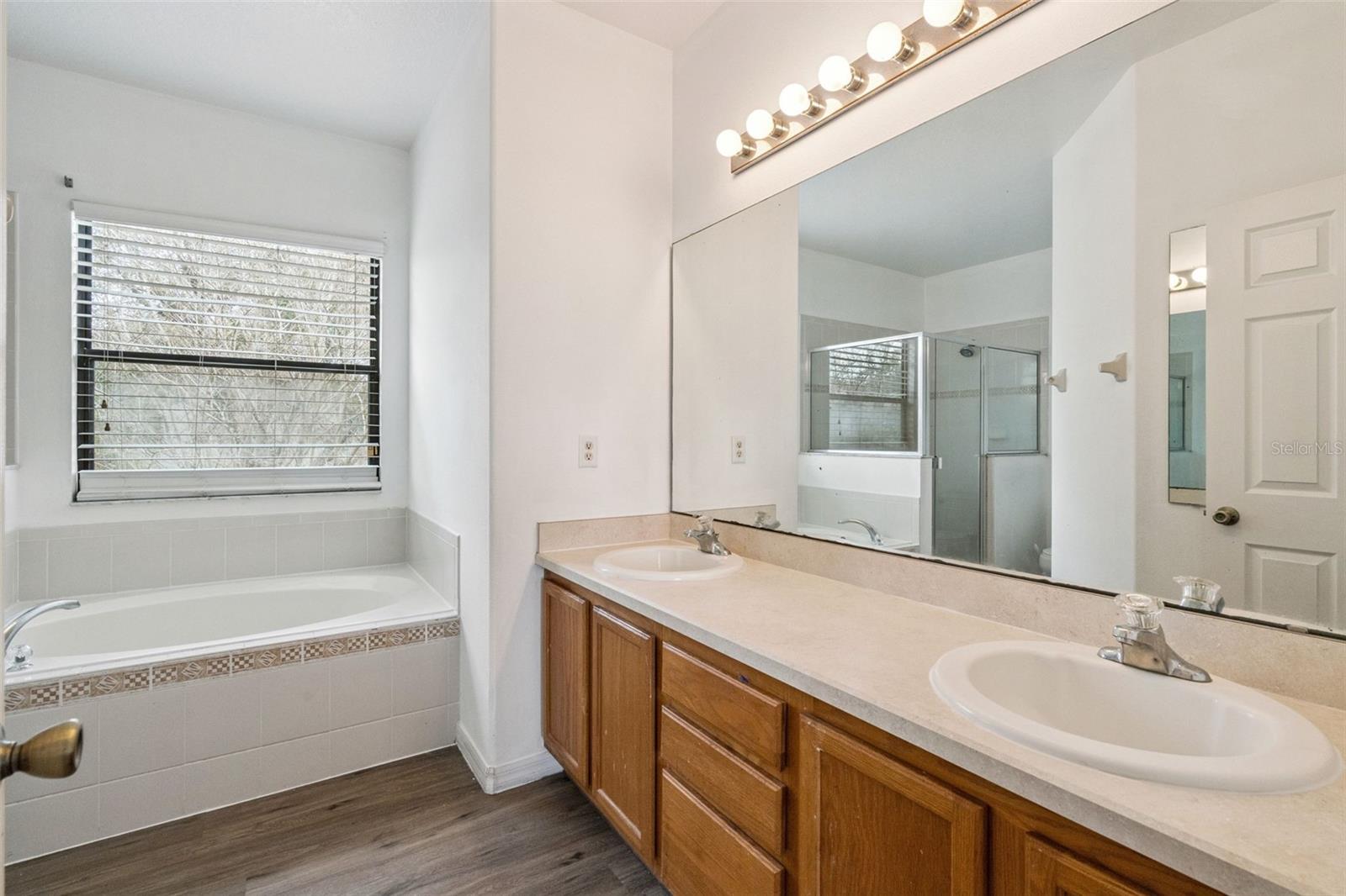 Image 26 of 43 For 4867 Sweet Cedar Circle